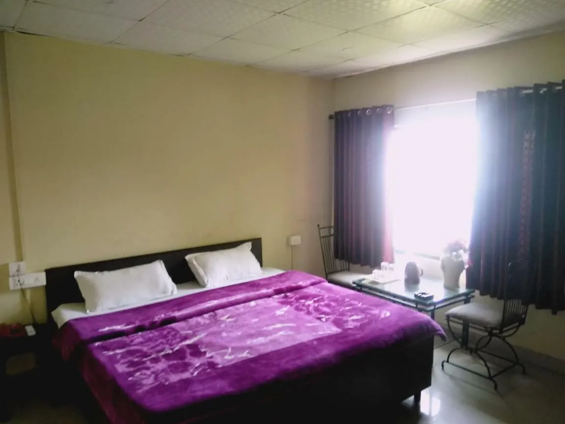 Hotel Gulmarg Mussoorie Bed & Breakfast